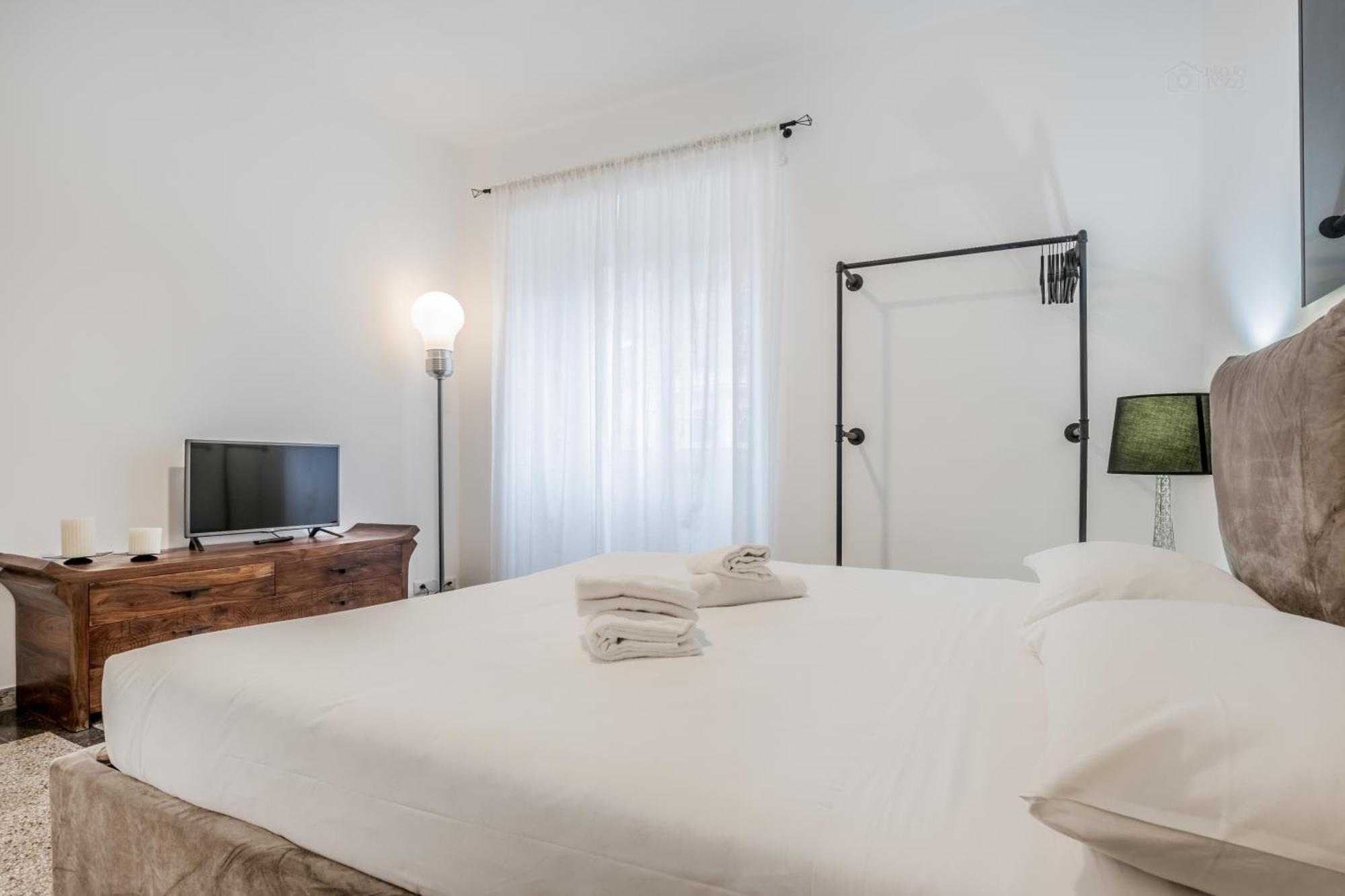 Piazza Vescovio Spazioso Trilocale Rom